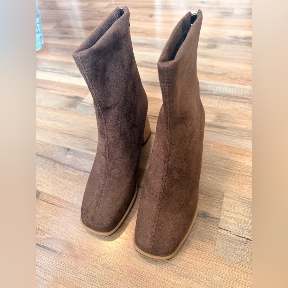 Size 6 Boots